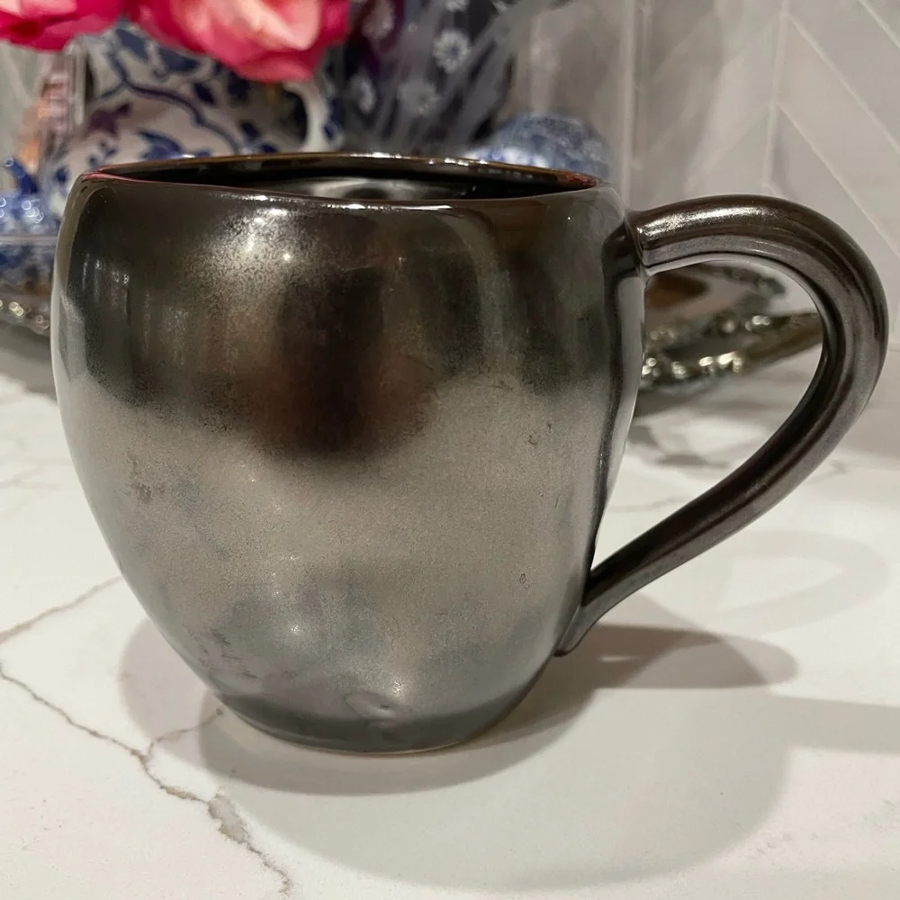 Set of 2 West Elm Skull Mugs Metallic Black Ceramic 19oz Large